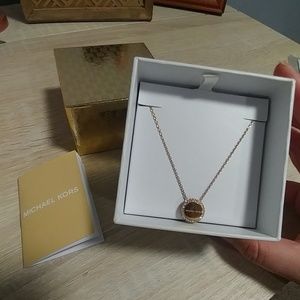 EUC Gold Necklace